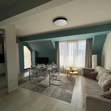 Makriopolski Penthouse
